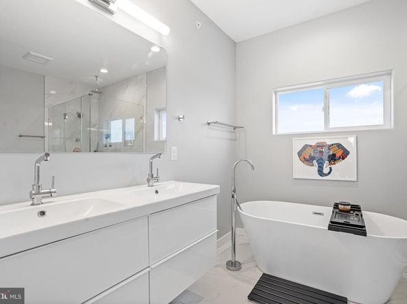 1751 S Taylor Street, Philadelphia PA 19145