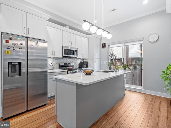 1751 S Taylor Street, Philadelphia PA 19145