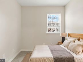 47 Essex Square, Sterling VA 20164