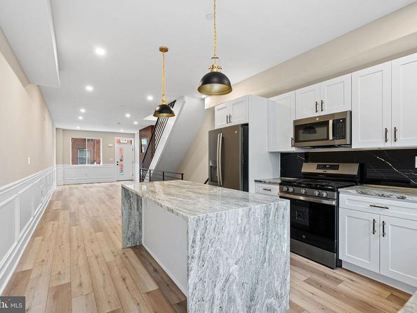 2720 Wharton Street, Philadelphia PA 19146