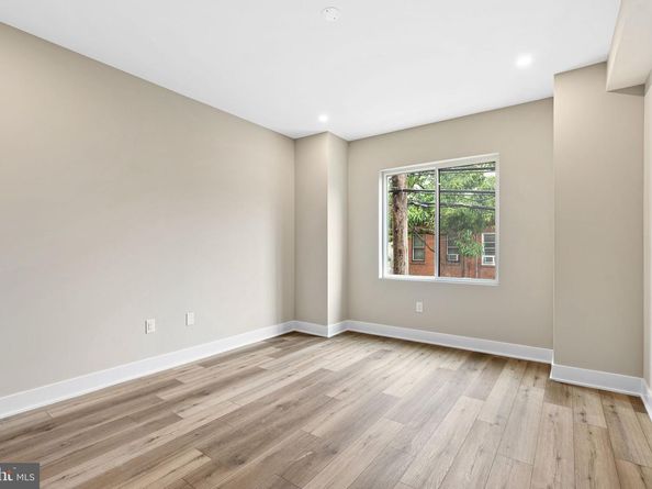 2720 Wharton Street, Philadelphia PA 19146