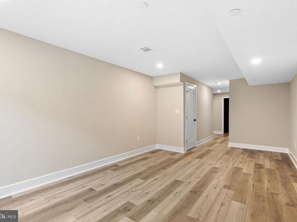 2720 Wharton Street, Philadelphia PA 19146