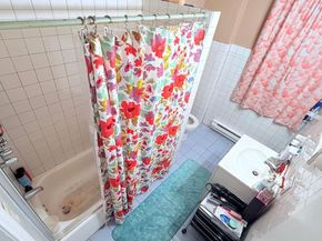 228 W Ontario Street, Philadelphia PA 19140