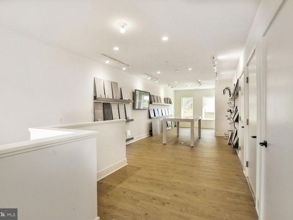 61 Lower Service Court NW THE BEND 877, Washington DC 20001