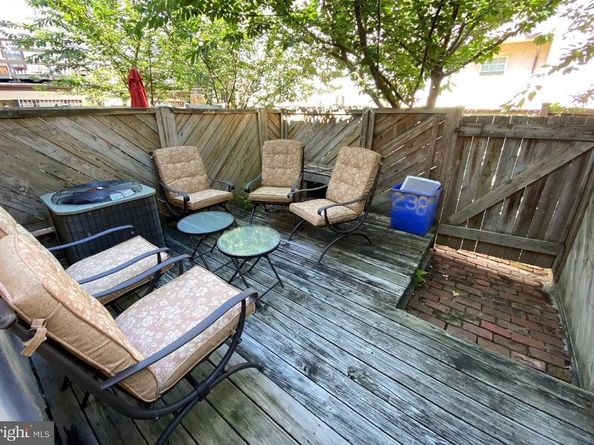 256 S Alder Street, Philadelphia PA 19107