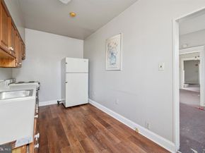 4089 Ford Road, Philadelphia PA 19131