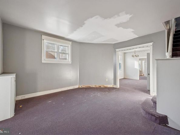 4089 Ford Road, Philadelphia PA 19131