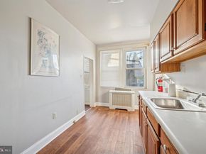 4089 Ford Road, Philadelphia PA 19131