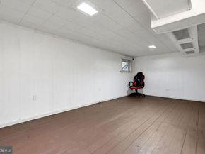 212 Heather Road, Upper Darby PA 19082