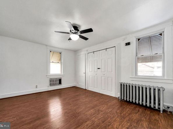 212 Heather Road, Upper Darby PA 19082