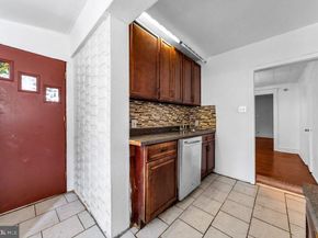 212 Heather Road, Upper Darby PA 19082