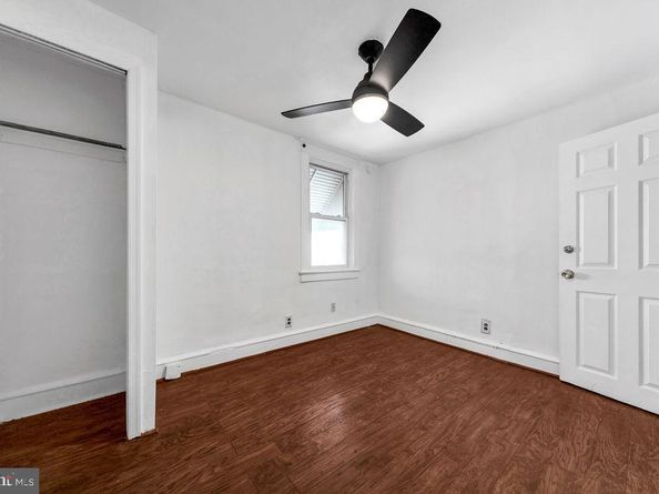 212 Heather Road, Upper Darby PA 19082