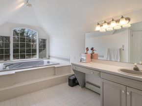 26 Breckenridge Drive, Warminster PA 18974