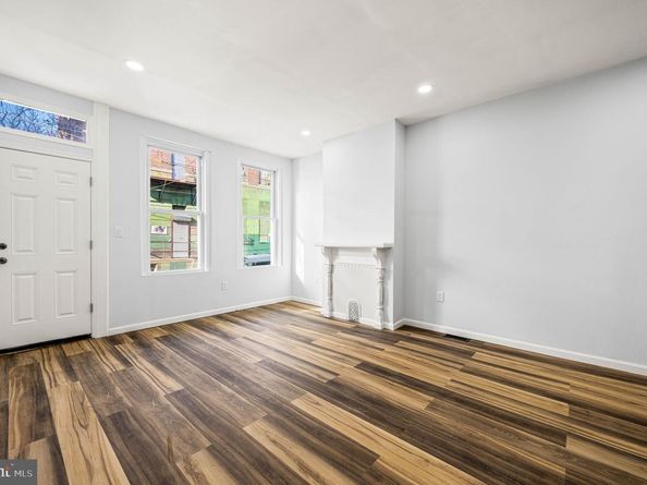 2139 N 10TH Street, Philadelphia PA 19122