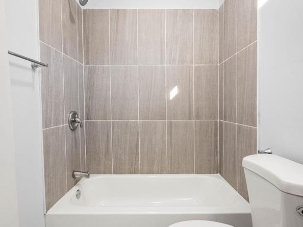 2139 N 10TH Street, Philadelphia PA 19122