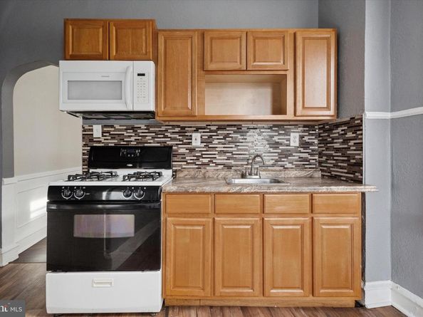 6034 N Broad Street, Philadelphia PA 19141