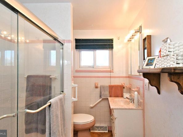 2803 Lamott Avenue, Willow Grove PA 19090