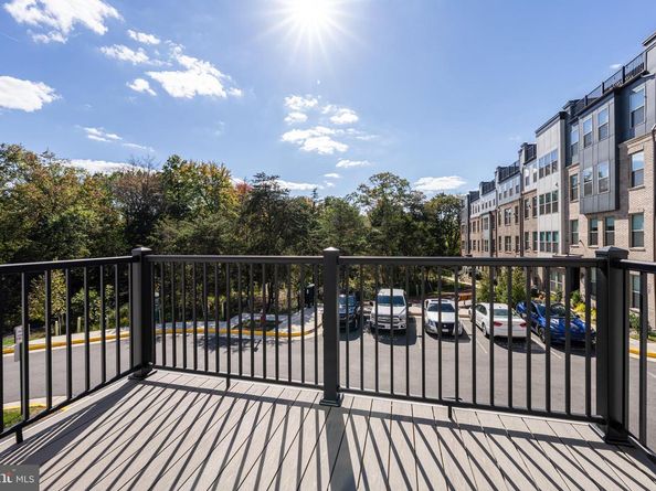 13504 Innovation Station Loop 2A, Herndon VA 20171