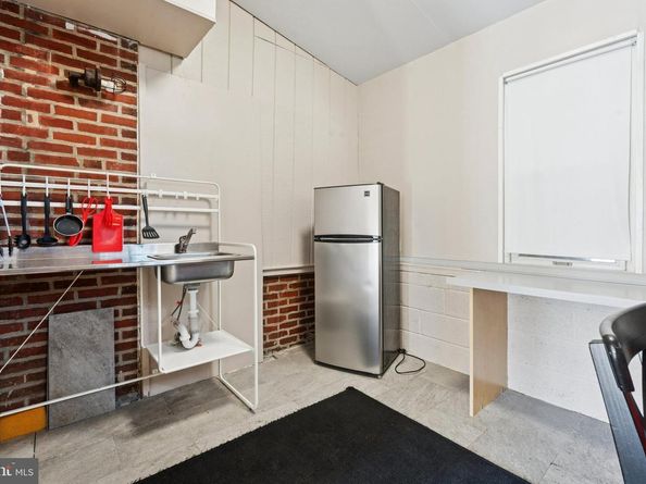 614 Wises Mill Road, Philadelphia PA 19128