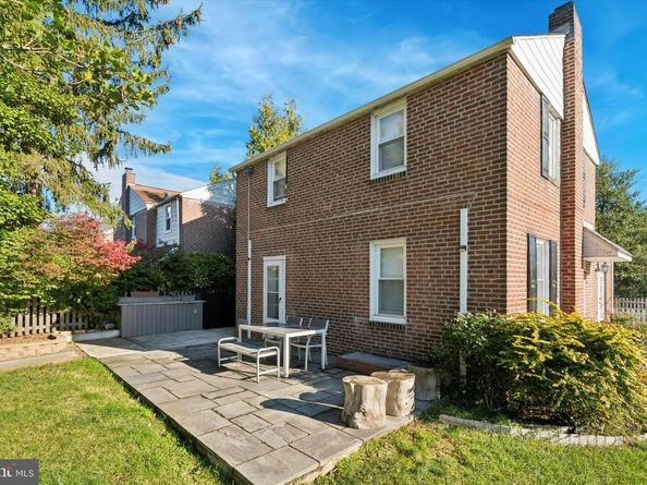 614 Wises Mill Road, Philadelphia PA 19128