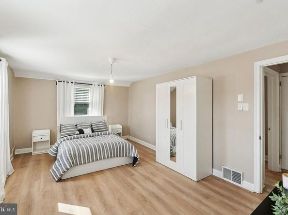 614 Wises Mill Road, Philadelphia PA 19128