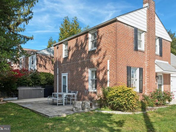 614 Wises Mill Road, Philadelphia PA 19128