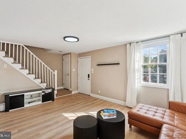 614 Wises Mill Road, Philadelphia PA 19128