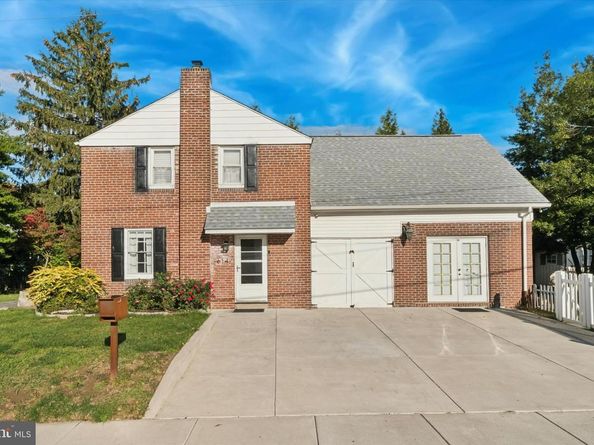 614 Wises Mill Road, Philadelphia PA 19128