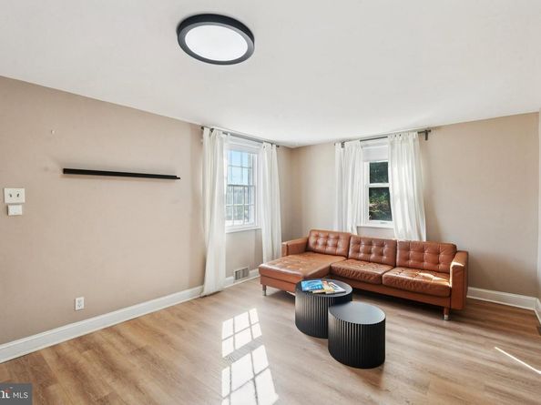 614 Wises Mill Road, Philadelphia PA 19128