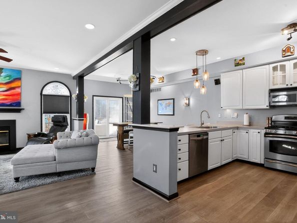 201 Victoria Court, Ambler PA 19002