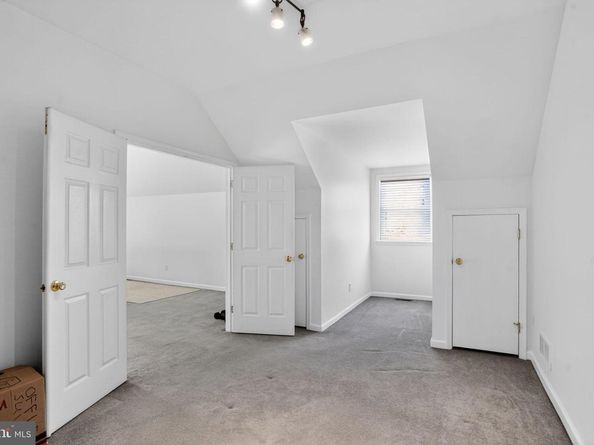 201 Victoria Court, Ambler PA 19002