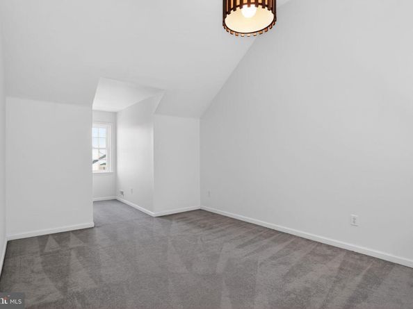 201 Victoria Court, Ambler PA 19002