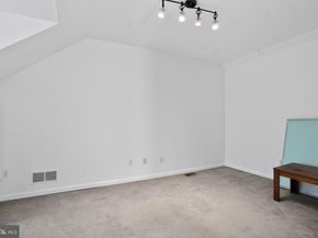 201 Victoria Court, Ambler PA 19002