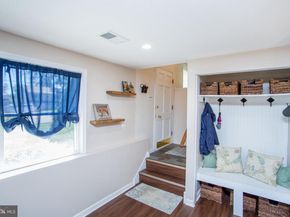 442 Acorn Drive, Warminster PA 18974
