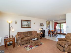 442 Acorn Drive, Warminster PA 18974