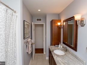 442 Acorn Drive, Warminster PA 18974