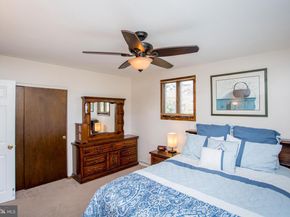 442 Acorn Drive, Warminster PA 18974