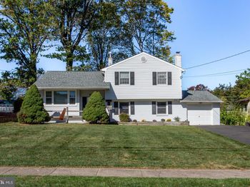 442 Acorn Drive