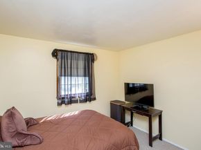 442 Acorn Drive, Warminster PA 18974