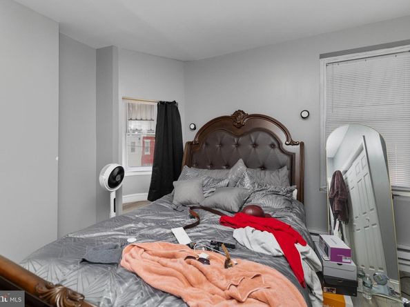 2401 N Hollywood Street, Philadelphia PA 19132