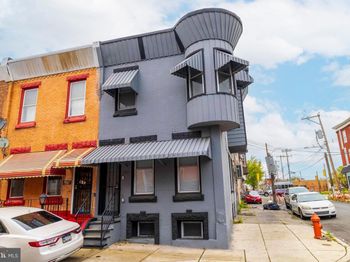2401 N Hollywood Street