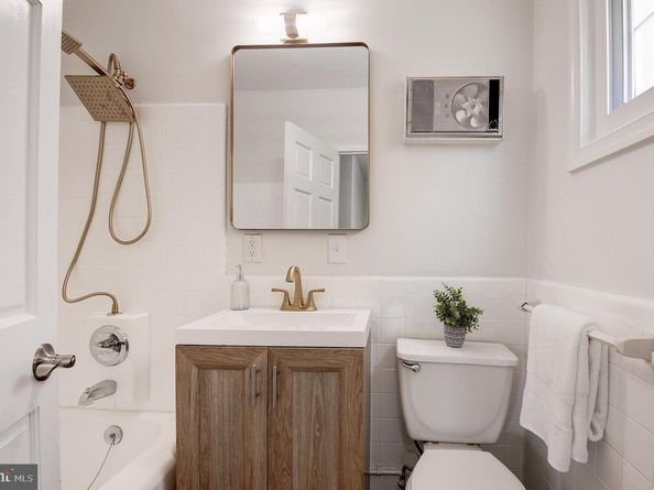 3508 Valley Drive, Alexandria VA 22302