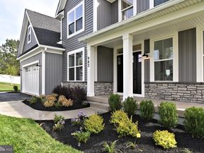 942 Stein Court, Warminster PA 18974
