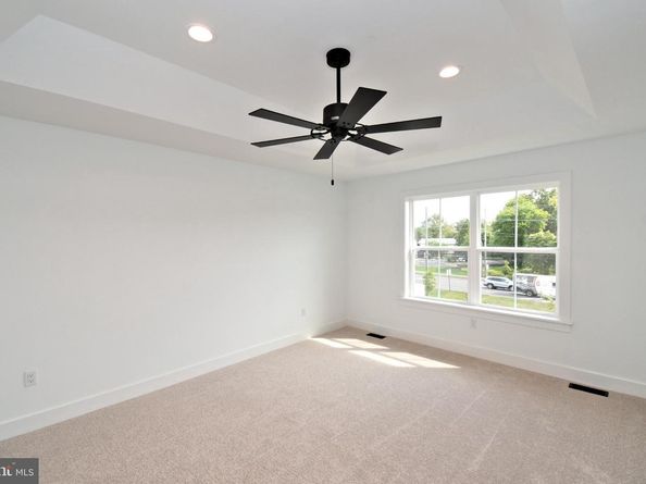 942 Stein Court, Warminster PA 18974