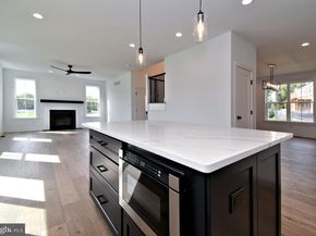 942 Stein Court, Warminster PA 18974