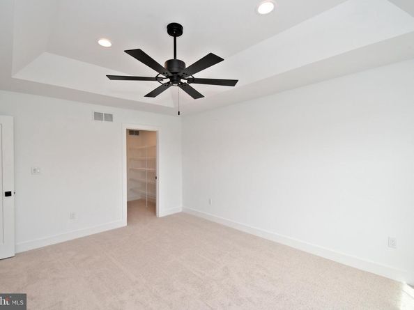 942 Stein Court, Warminster PA 18974