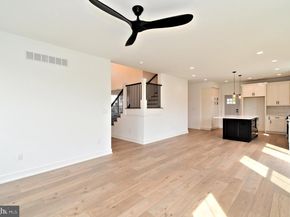 942 Stein Court, Warminster PA 18974