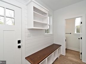 942 Stein Court, Warminster PA 18974