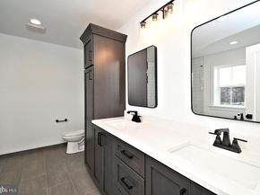 942 Stein Court, Warminster PA 18974