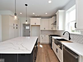 942 Stein Court, Warminster PA 18974